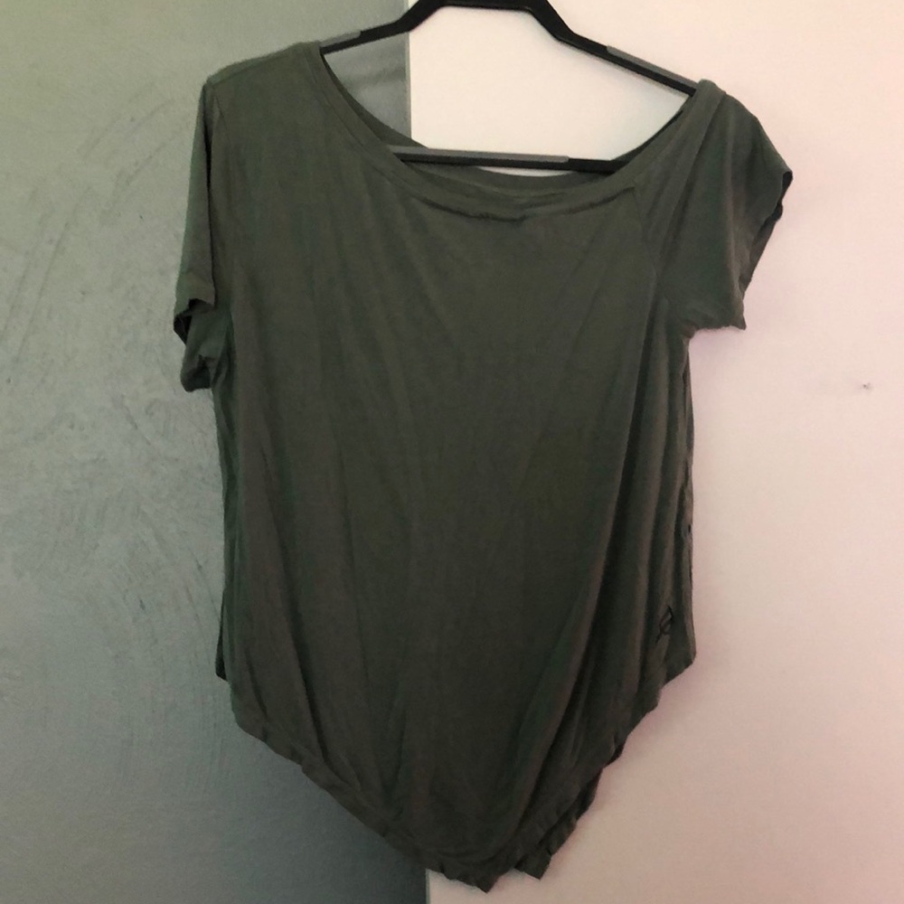 P’tula off the shoulder/asymmetrical shirt
